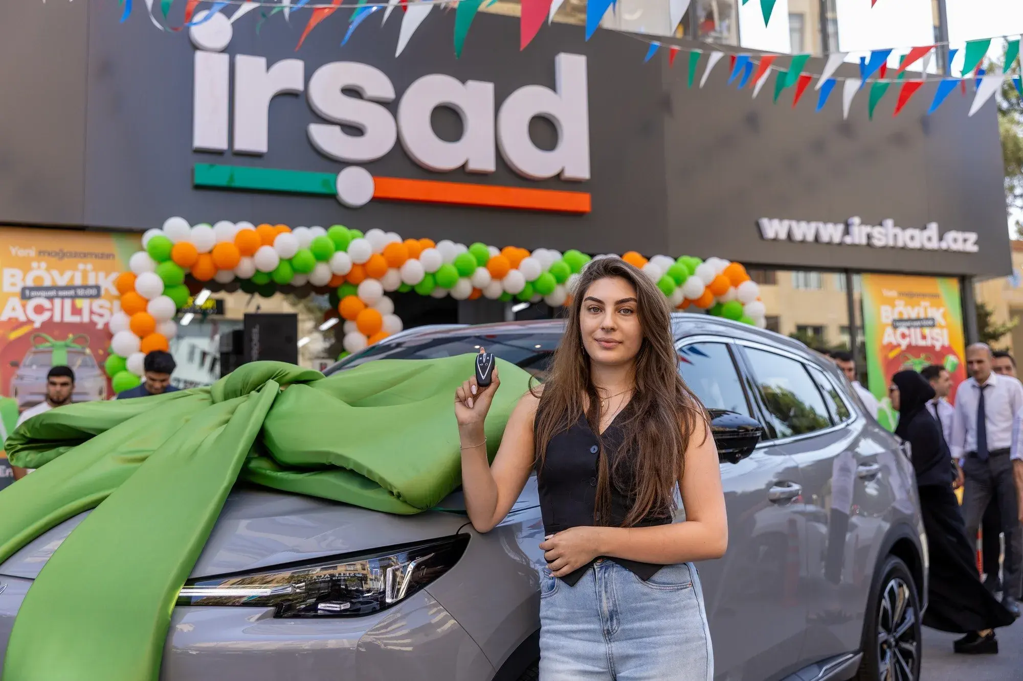 İrshad Electronics — Mağaza Açılışı — 1