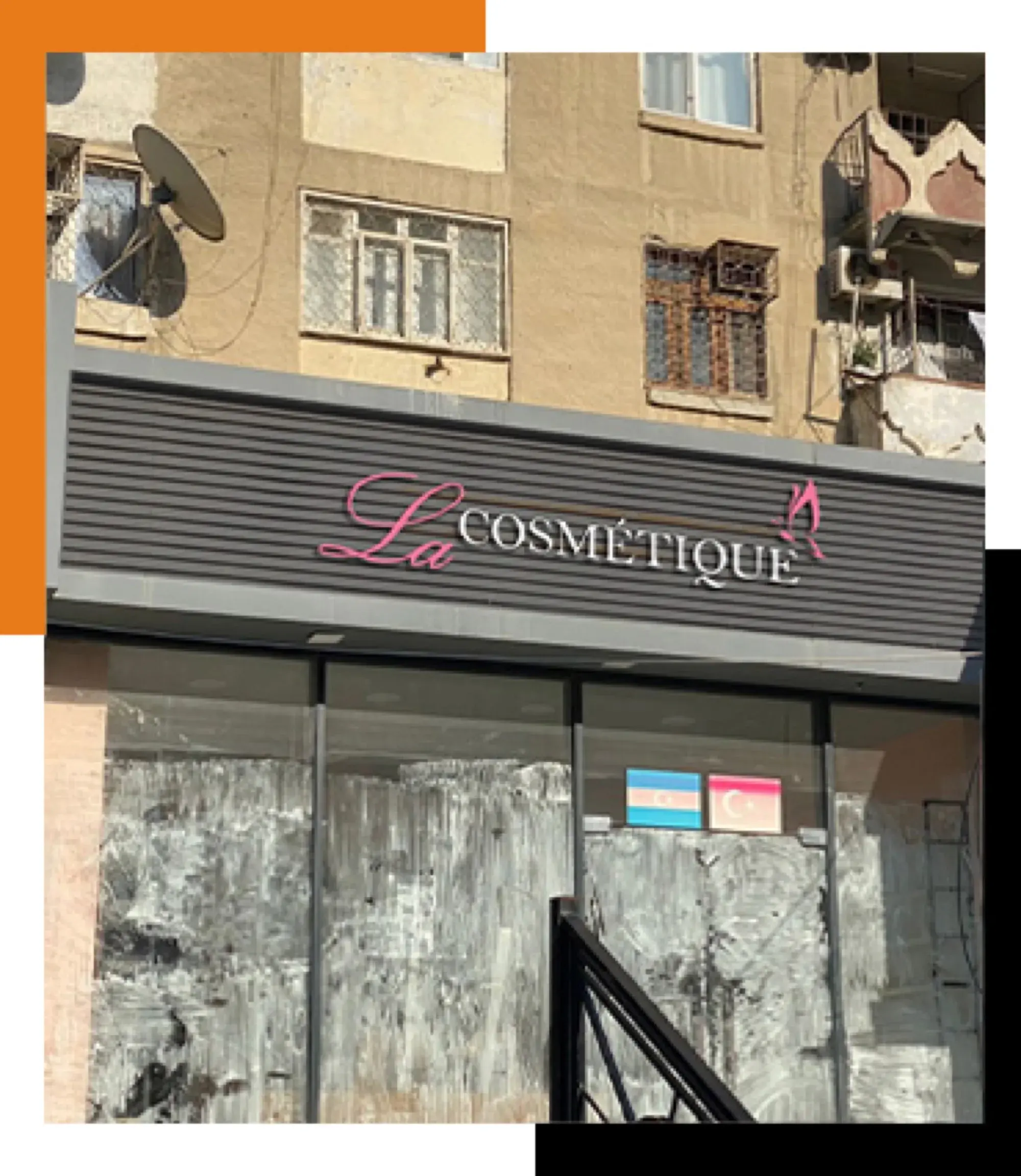Bakü'de Açık Hava Reklamı